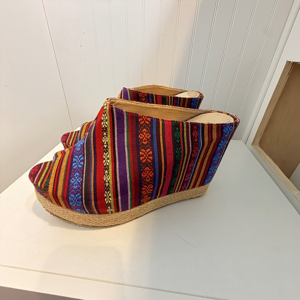 Chinese Laundry Keep Going Womens 11 Boho Striped Woven Espadrille Wedge Mules
